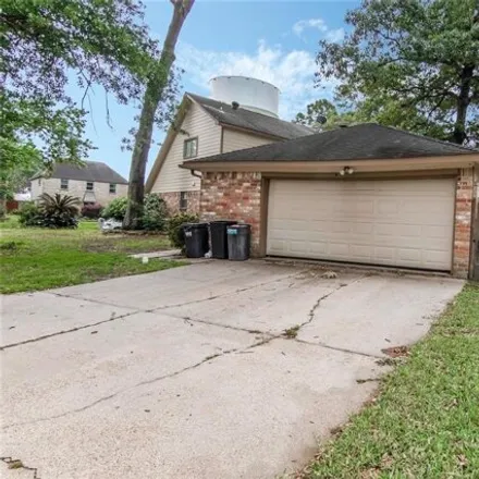 Image 3 - 5698 Forest Timbers Drive, Atascocita, TX 77346, USA - House for sale