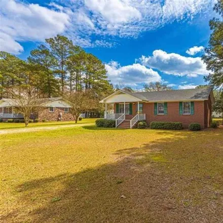 Image 2 - 205 East Reaves Avenue, Dillon, SC 29536, USA - House for sale