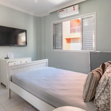 Rent this 2 bed apartment on Rua Manoel Brazil Camargo in Jardim Continental, Marília - SP