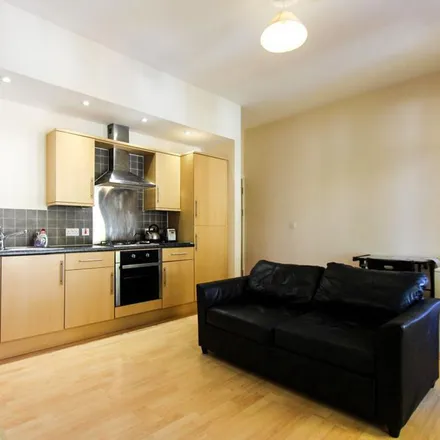 Rent this 1 bed apartment on Pen-y-lan Road in Cardiff, CF23 5HT