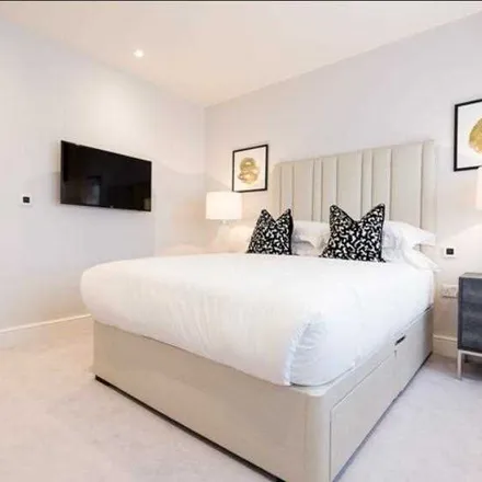 Image 7 - Premier Inn, 255 King Street, London, W6 9LU, United Kingdom - Apartment for rent
