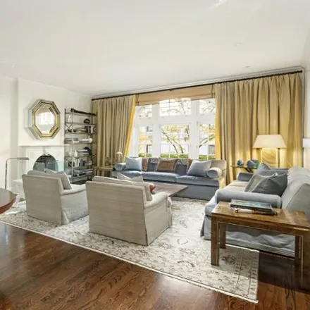 Image 3 - 178 East 75th Street, New York, NY 10021, USA - Townhouse for sale