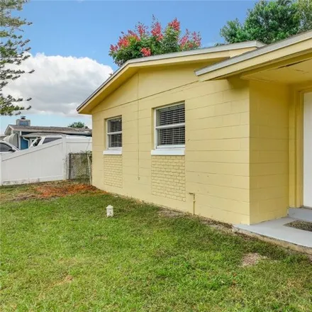 Image 4 - 632 Clarewood Boulevard, Titusville, FL 32796, USA - House for sale