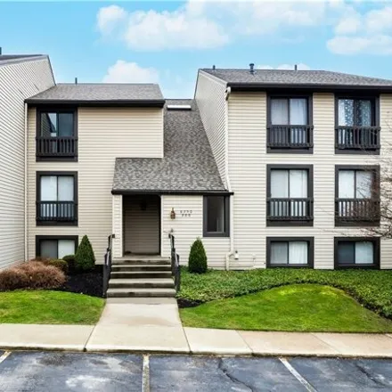 Buy this 1 bed condo on 6243 Oak Knoll Road in Sagamore Hills, OH 44067