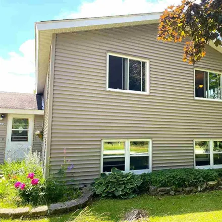 Image 2 - 3631 West Onota Street, Chatham, Rock River Township, MI 49816, USA - House for sale