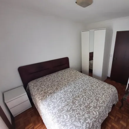 Rent this 3 bed apartment on IdealBio in Rua de Cinco de Outubro 352, 4100-173 Porto