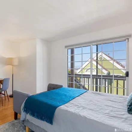 Image 8 - 28 Rebecca Lane, San Francisco, CA 94188, USA - House for sale