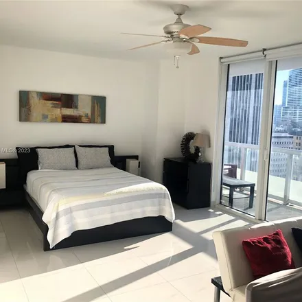 Image 7 - Lot 19-4, Biscayne Boulevard, Torch of Friendship, Miami, FL 33131, USA - Apartment for rent