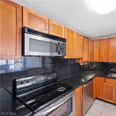 Image 7 - Winton Place Condominiums, Gold Coast Lane, Lakewood, OH 44107, USA - Condo for sale
