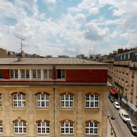 Rent this 6 bed apartment on 7 Rue des Volontaires in 75015 Paris, France