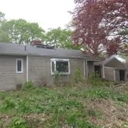 Buy this 3 bed house on 298 Rocky Point Avenue in Warwick, RI 02889