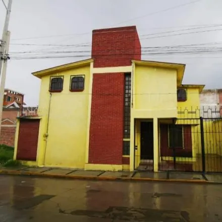Rent this 3 bed house on Calle Primero de Mayo in 50260 Toluca, MEX
