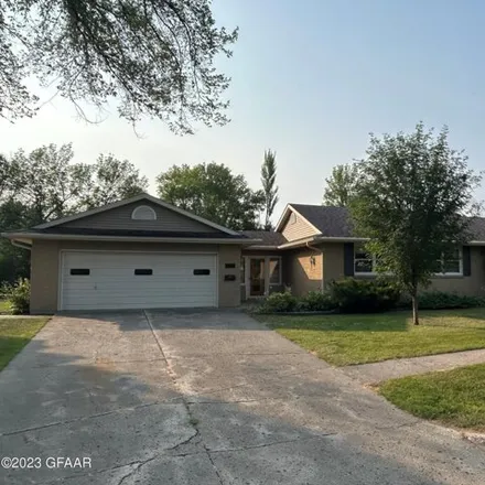 Buy this 4 bed house on 1498 McHugh Avenue in Grafton, ND 58237