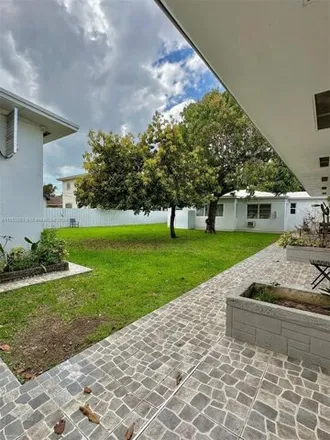 Image 2 - 62 Northeast 78th Street, Little River, Miami, FL 33138, USA - Apartment for rent