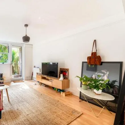 Image 3 - Tolchurch, Dartmouth Close, London, W11 1DT, United Kingdom - Apartment for sale