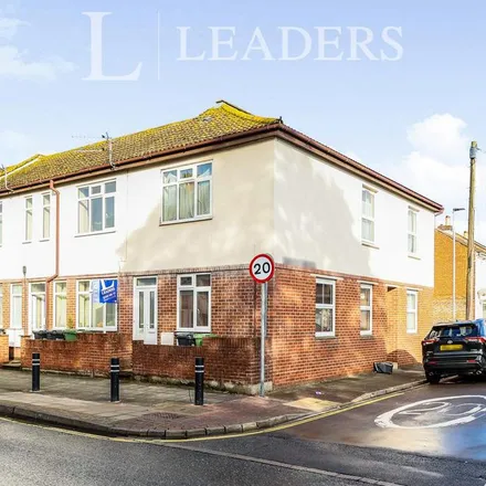 Rent this 1 bed apartment on 215 New Road in Portsmouth, PO2 7QU