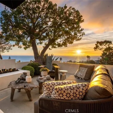 Image 1 - 21611 Ocean Vista Drive, Laguna Beach, CA 92651, USA - House for rent