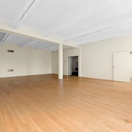 Image 7 - 233 West 17th Street, New York, NY 10011, USA - Apartment for sale