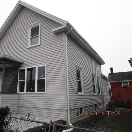 Buy this 5 bed house on 368 Summer Street in Lynn, MA 01910