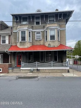 Rent this 3 bed apartment on 474 East Clay Street in Shamokin, PA 17872