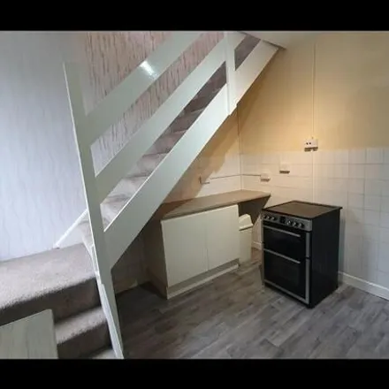 Image 3 - Highgate Avenue, Preston, PR2 8LL, United Kingdom - Apartment for rent