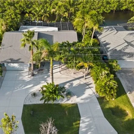 Image 3 - 1934 Everest Parkway, Cape Coral, FL 33904, USA - House for sale