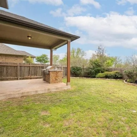Image 5 - 980 Clear Springs Hollow, Buda, TX 78610, USA - House for sale