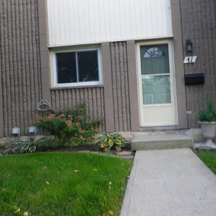 Rent this 2 bed townhouse on St. Catharines