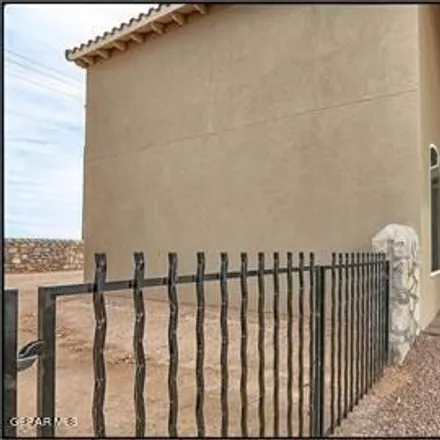 Image 3 - 12486 Pellicano Drive, El Paso County, TX 79928, USA - House for rent