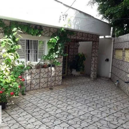 Buy this 2 bed house on Avenida Antônio Raymundo de Oliveira in Jundiaí-Mirim, Jundiaí - SP