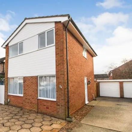 Rent this 3 bed house on Magnolia Close in Kempston, MK42 7RZ