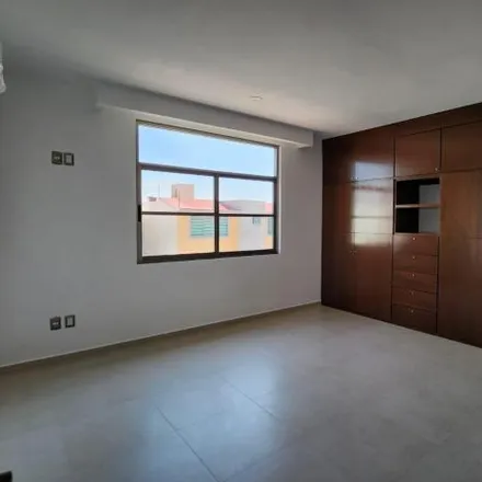 Buy this 4 bed house on Boulevard Hernán Cortés in Lomas Verdes 6ta Sección, 53126 Naucalpan de Juárez