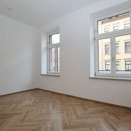 Rent this 4 bed apartment on Uhlandstraße 18 in 09130 Chemnitz, Germany