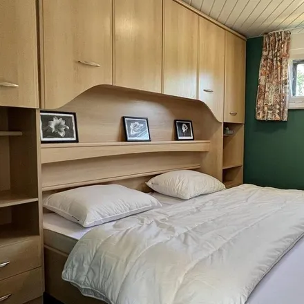 Rent this 3 bed house on 1753 KD Sint Maartensvlotbrug