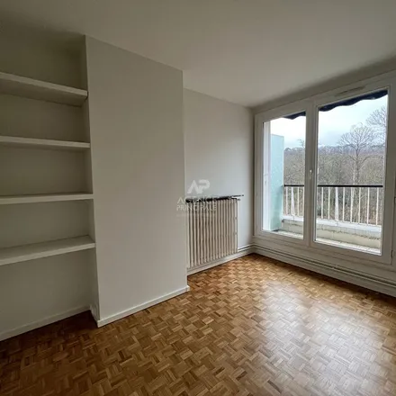 Rent this 1 bed apartment on 83 Rue des Chantiers in 78000 Versailles, France