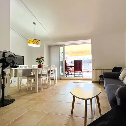 Rent this 3 bed apartment on Blanes in Avinguda de l'Estació, 17300 Blanes