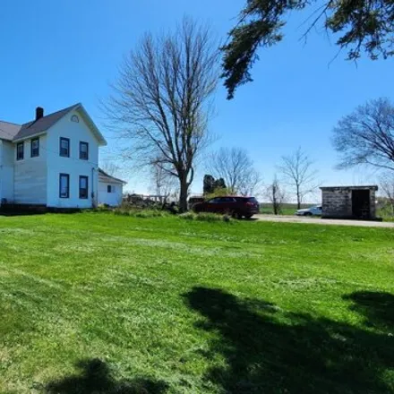 Image 2 - 8766 West 48th Street, Sheridan Township, MI 49412, USA - House for sale