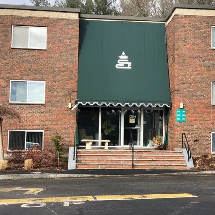 Rent this 1 bed condo on 1210 Greendale Avenue in Birds Hill, Needham