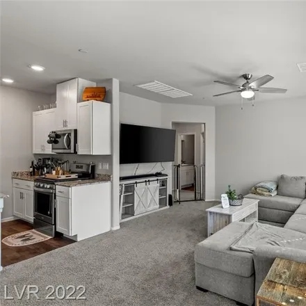 Image 6 - Moonbow Avenue, North Las Vegas, NV 89085, USA - Townhouse for sale