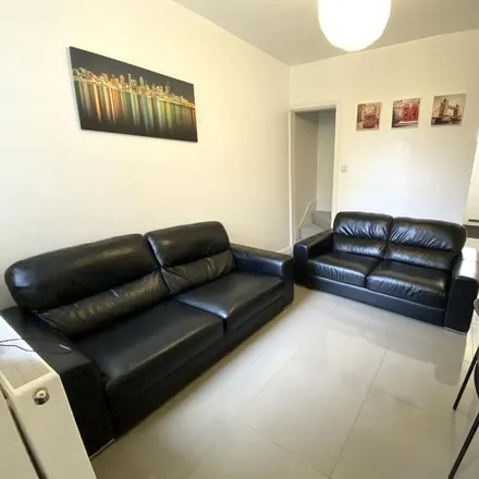 Rent this 4 bed house on 41 Winnie Road in Selly Oak, B29 6JU