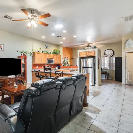 Image 6 - 876 South Lawther Drive, Apache Junction, AZ 85120, USA - Townhouse for sale