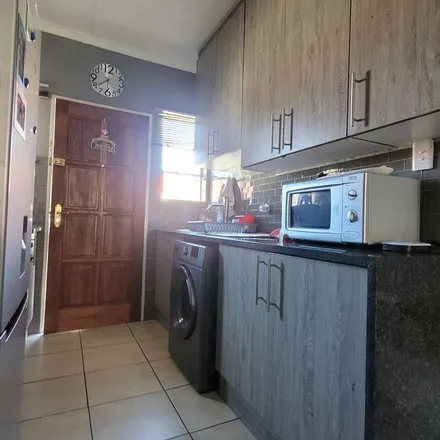 Image 7 - 20 Lindeque Road, Ekurhuleni Ward 38, Gauteng, 1454, South Africa - Apartment for rent