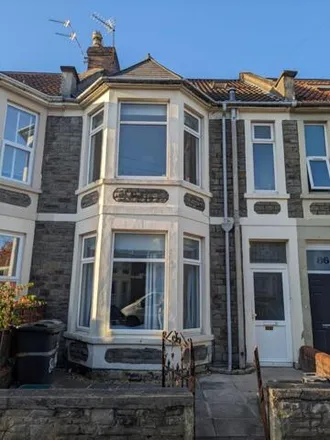 Rent this 6 bed townhouse on 82 Brynland Avenue in Bristol, BS7 9DX