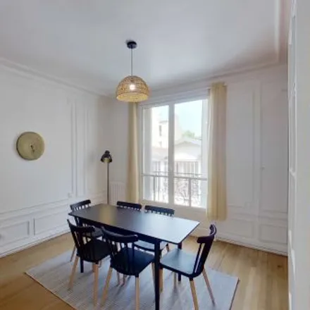 Rent this 3 bed room on 82 Rue des Poissonniers in 75018 Paris, France