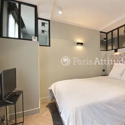 Rent this 1 bed apartment on 11t Rue Amélie in 75007 Paris, France