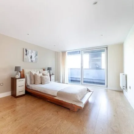 Rent this 1 bed apartment on London in SE10 9LH, United Kingdom