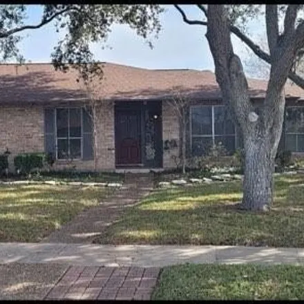 Buy this 5 bed house on Mount Olive Lutheran School in Saratoga Boulevard, Corpus Christi