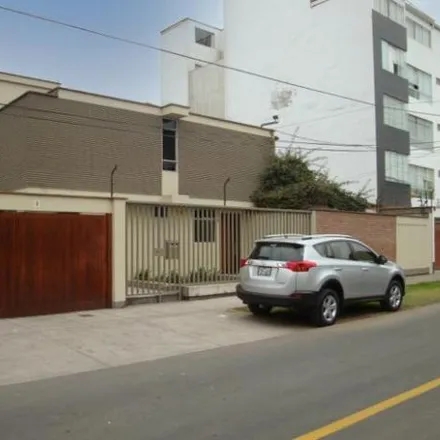 Buy this 7 bed house on Calle los Husares de Junin in Santiago de Surco, Lima Metropolitan Area 10051