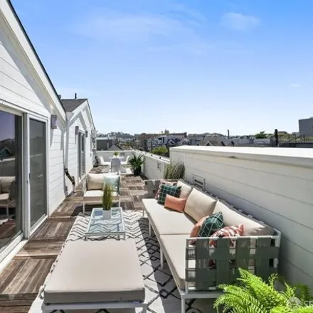 Image 6 - 216 17th Ave, San Francisco, California, 94121 - Condo for sale