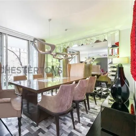 Image 5 - Crown Court, 123 Park Road, London, NW1 6XU, United Kingdom - Apartment for sale